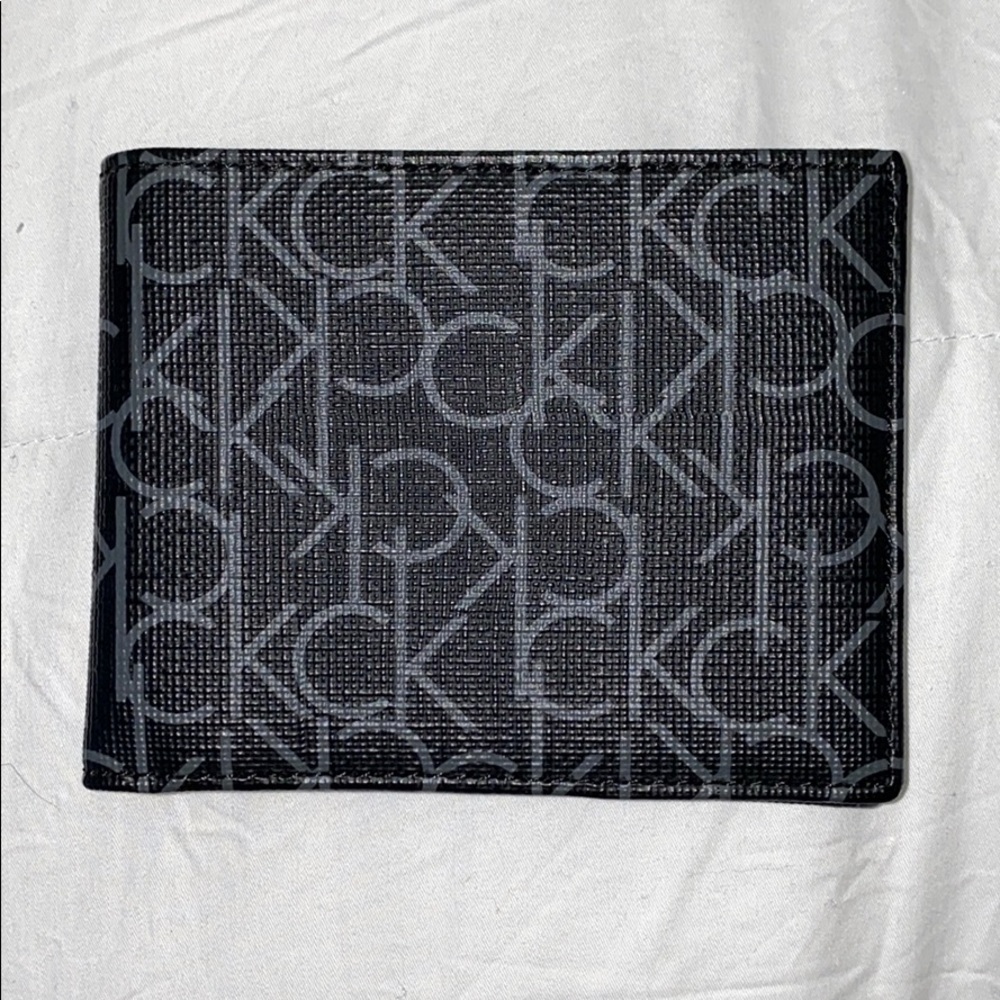 Men’s Calvin Klein monogram wallet